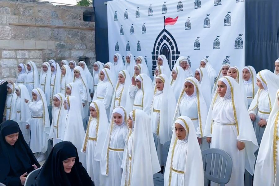 بالصور| بيت السيدة فاطمة الزهراء (ع) الثقافي في برج رحال يقيم حفل تكليف للفتيات