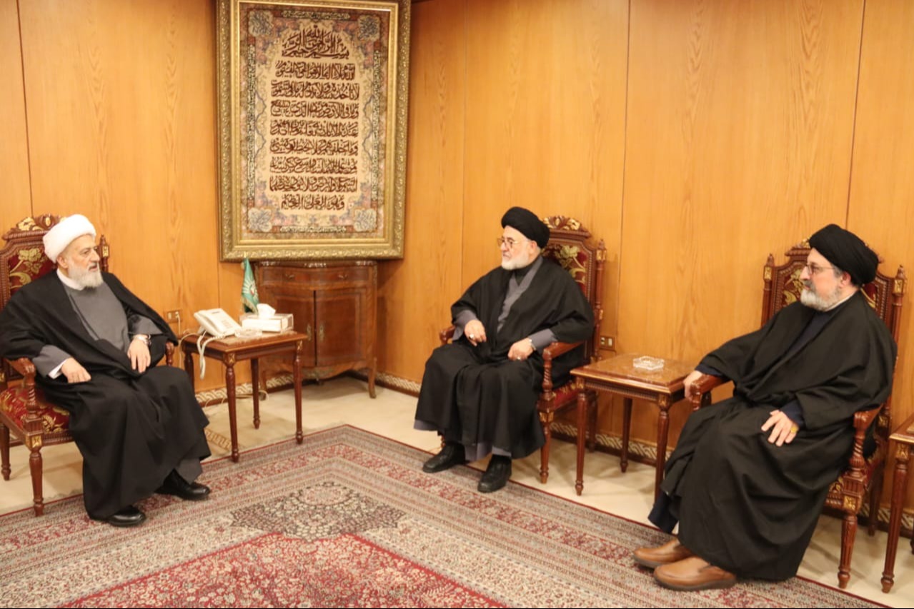 الشيخ الخطيب يستقبل وفدًا من حزب الله ويبحث الأوضاع العامة