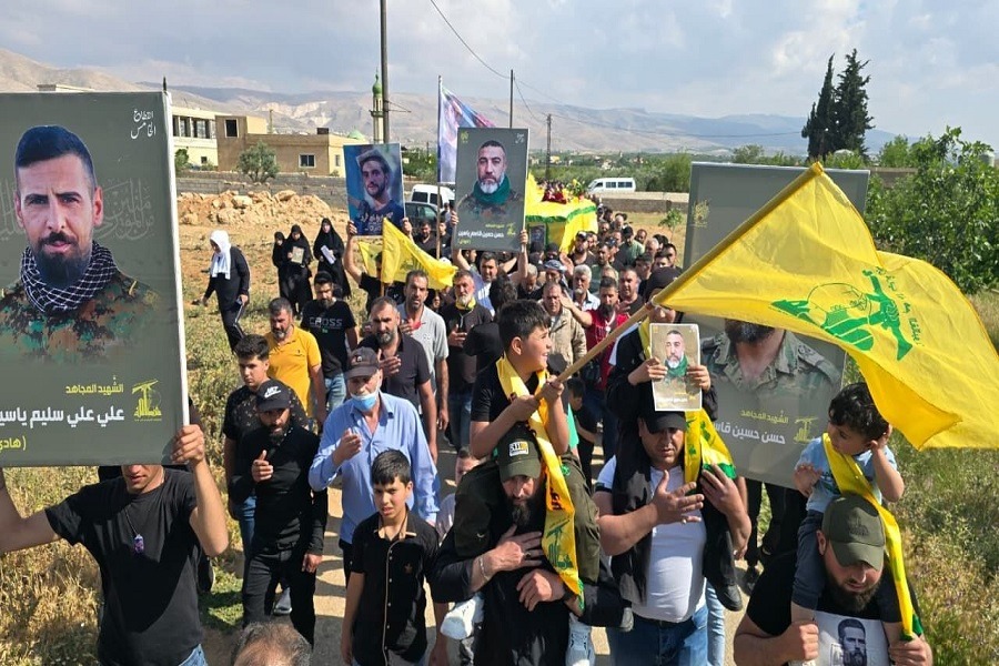 حزب الله وأهالي الزيرة البقاعية يشيّعون الشهيد حسن ياسين 