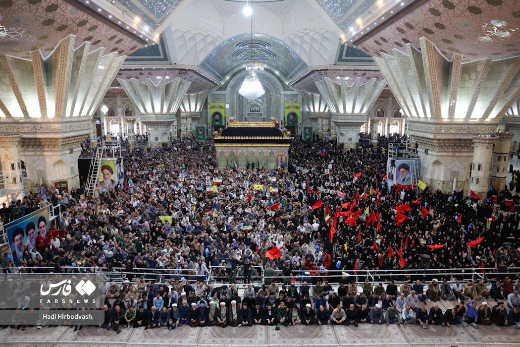 بالصور: مراسم الذكرى الـ37 لرحيل الإمام الخميني (قده)
