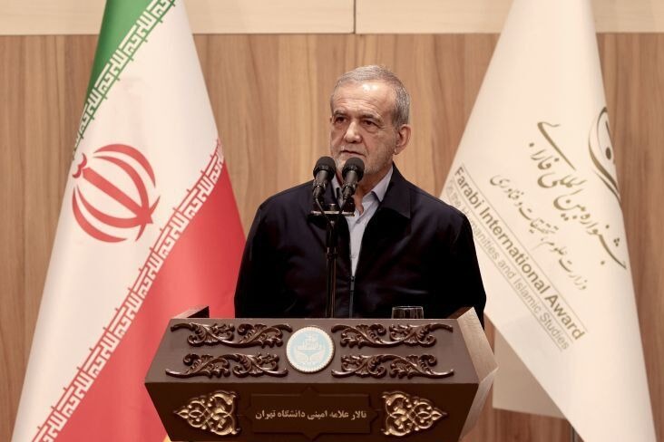 بزشكيان للإيرانيين: لنسعى جاهدين إلى تحقيق الوحدة والتماسك