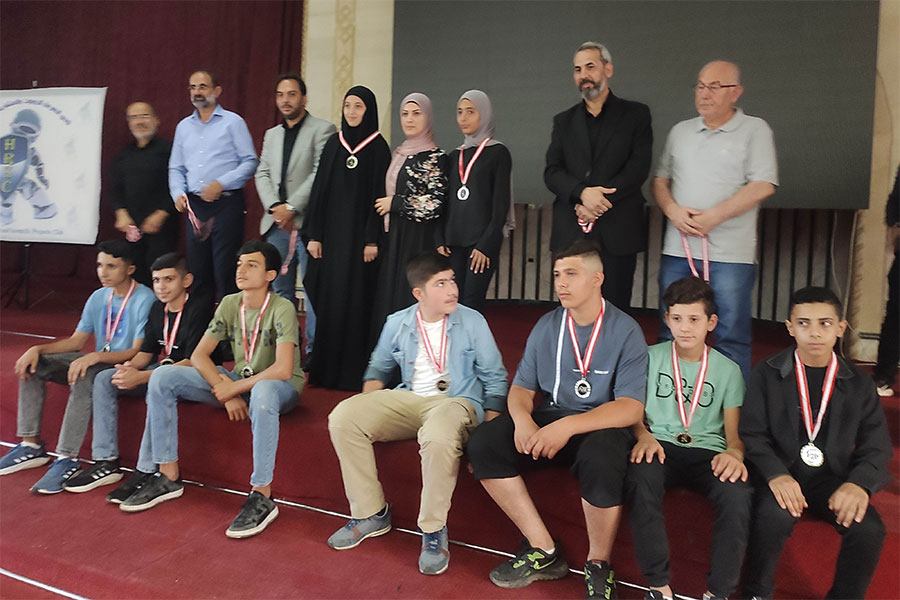 تكريم المشاركين في بطولة 