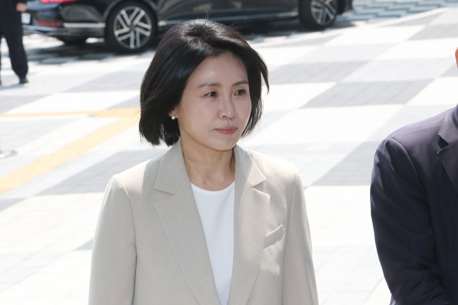 كوريا الجنوبية| الادّعاء العام يطالب بسجن السيدة الأولى السابقة 15 عامًا بتهم الرشوة