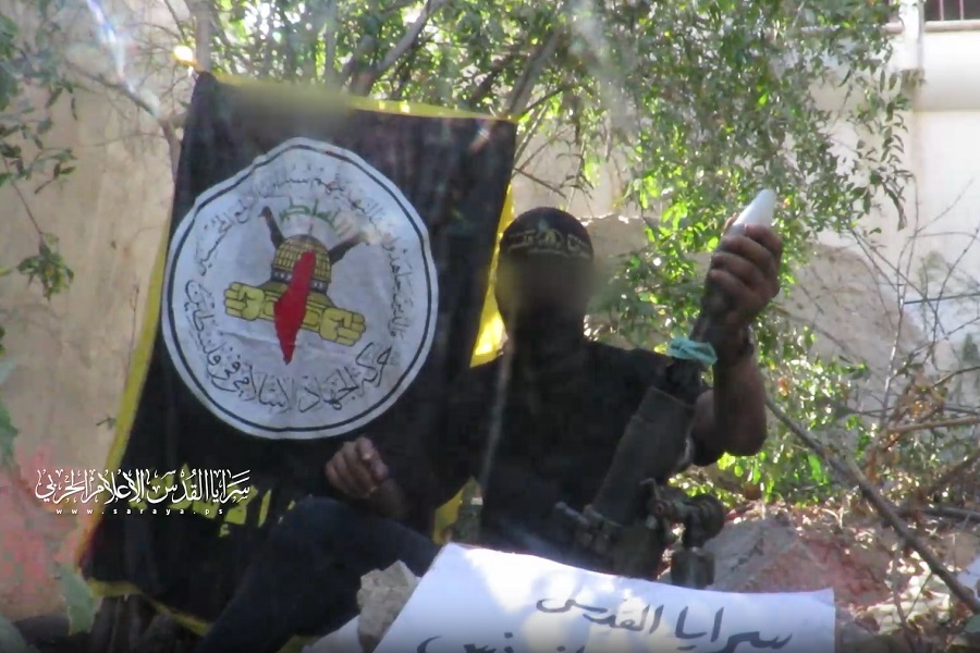 مشاهد من استهداف سرايا القدس لجنود وآليات العدو في مدينة خان يونس