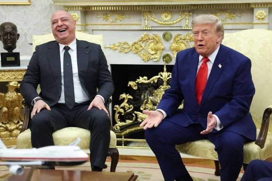 حين تختار الصورة رئيسها: أنا صديق ترامب!