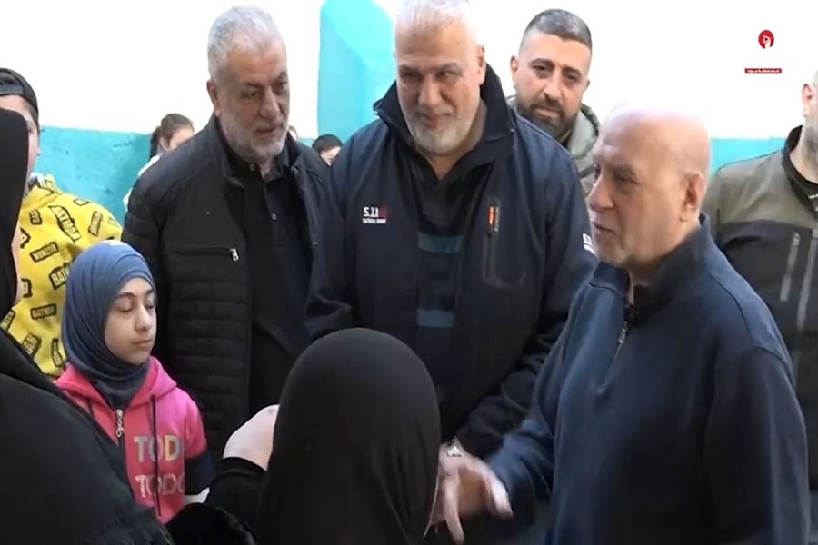 شري يتفقّد أوضاع النازحين في مدارس وسط العاصمة بيروت 