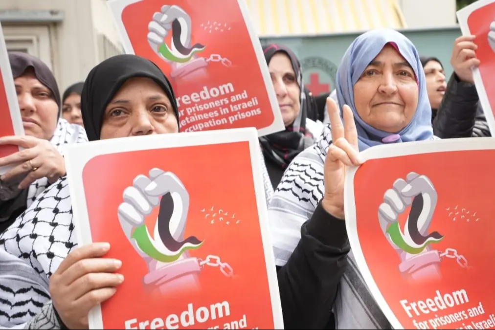 اعتصام فلسطيني في بيروت للمطالبة بتحرك دولي لقضية الأسرى