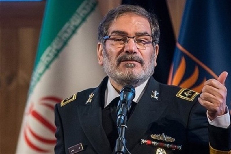 شمخاني: سنقطع اليد التي تريد المساس بأمن إيران