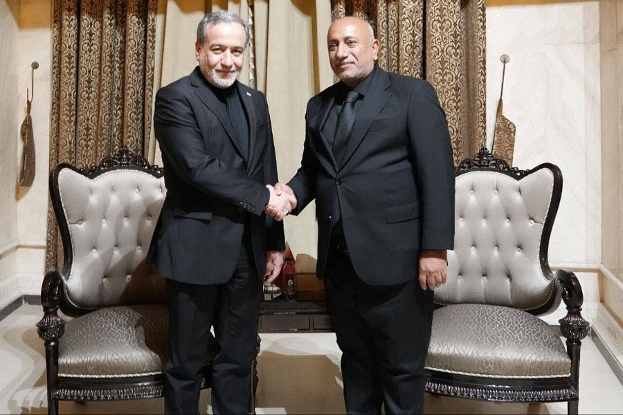 عراقجي يبحث مع محافظ كربلاء تفاصيل مراسم تشييع الجثمان الطاهر للإمام الشهيد الخامنئي