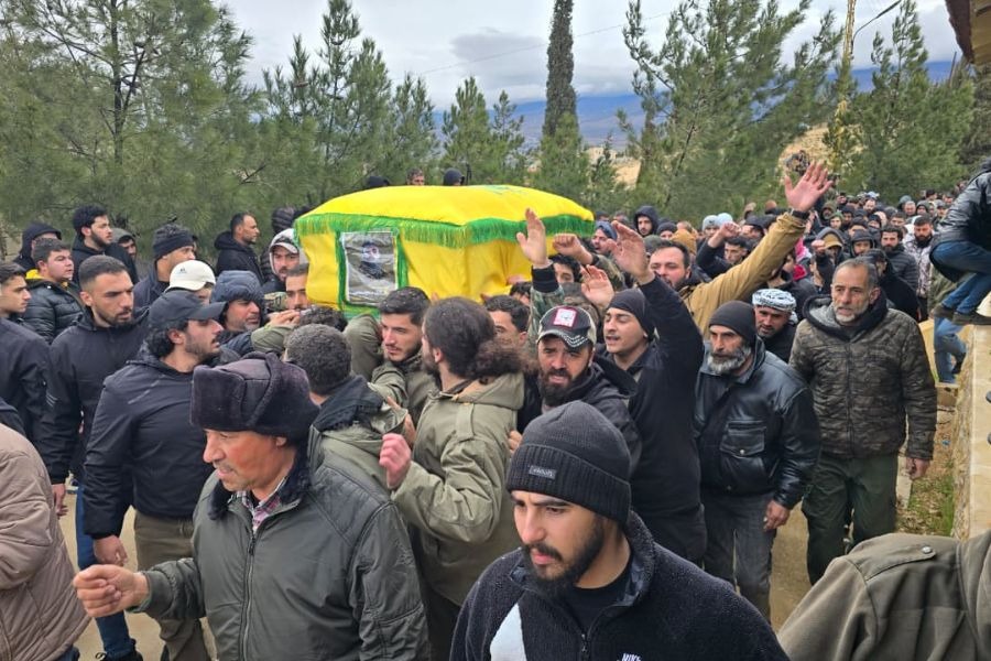 المقاومة الإسلامية وأهالي بلدة العين يشيعون الشهيد خليل محمود ماضي 