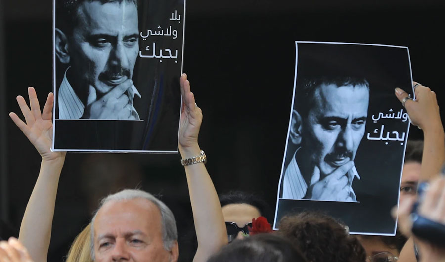 على قاعدة 