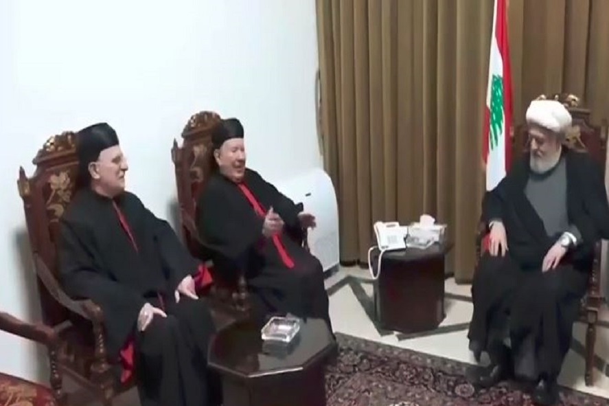 الشيخ الخطيب مستقبِلًا السفير الإيراني ووفودًا دينية: على الدولة حماية شعبها وسيادتها