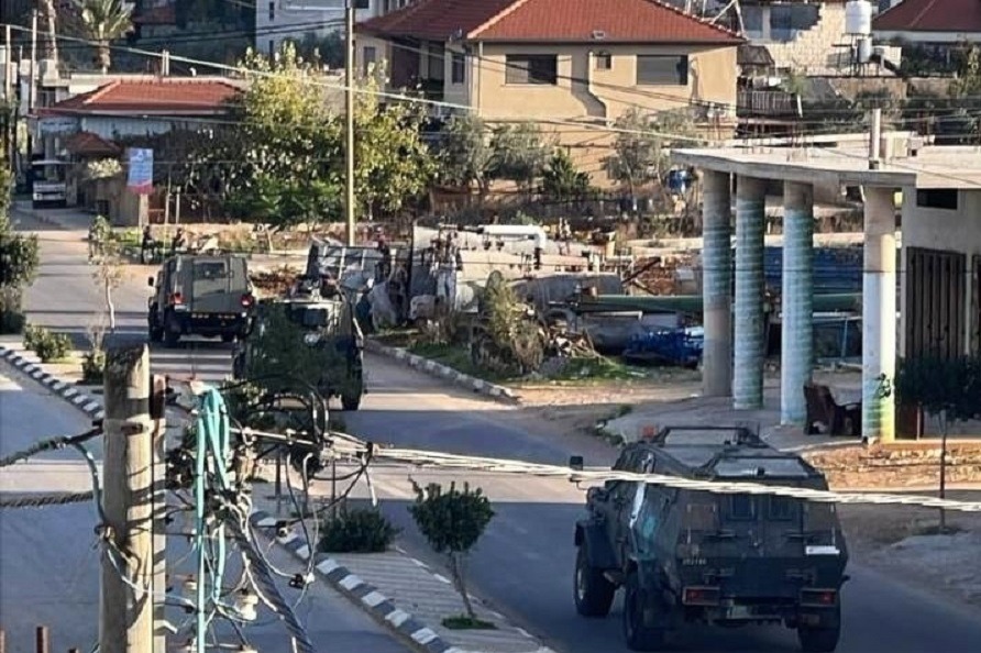 الضفّة الغربية: مواجهات عنيفة وتصدٍّ فلسطينيّ لاقتحامات الاحتلال والمستوطنين