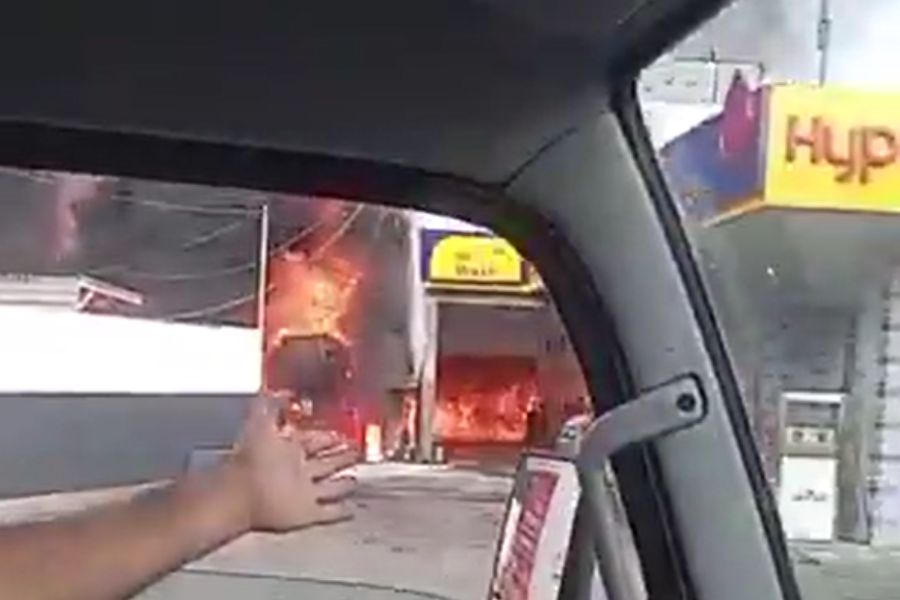 لبنان| حريق في محطة محروقات في منطقة بعبدا - الحدت