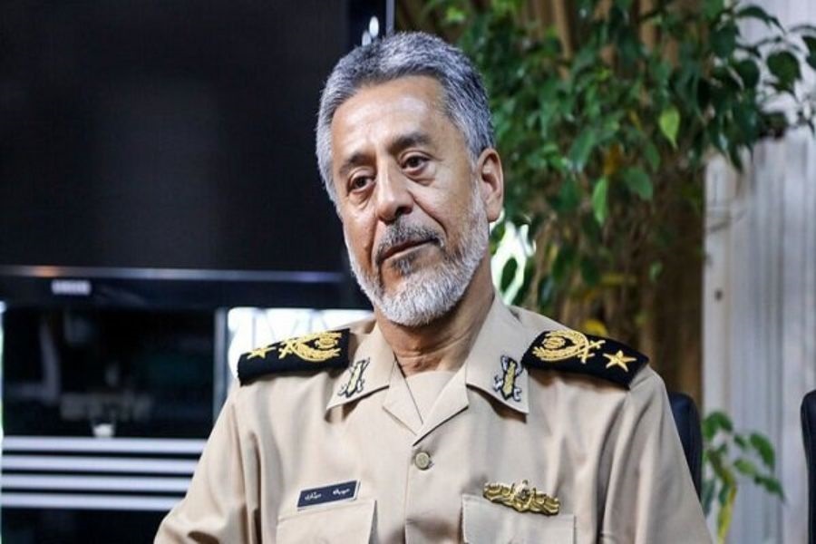 الأدميرال سياري: أفراد القوات المسلحة من أفضل شباب إيران ومستعدّون لمواجهة أيّ تهديد 