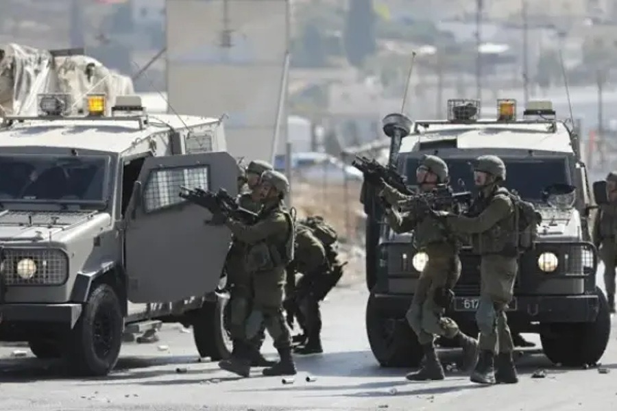 الضفة الغربية: إصابة طفل في القدس واعتقال مواطنين من الخليل وجنين   