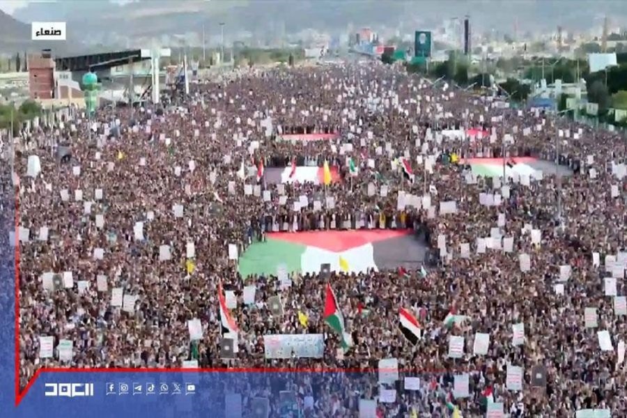 مسيرات في صنعاء وصعدة والحديدة إسنادًا لغزة وتحذيرًا من المطالبين بنزع سلاح المقاومة