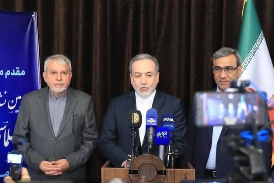 عراقتشي: لا عودة إلى طاولة المفاوضات قبل تخلّي واشنطن عن جشعها ونهجها التوسعي