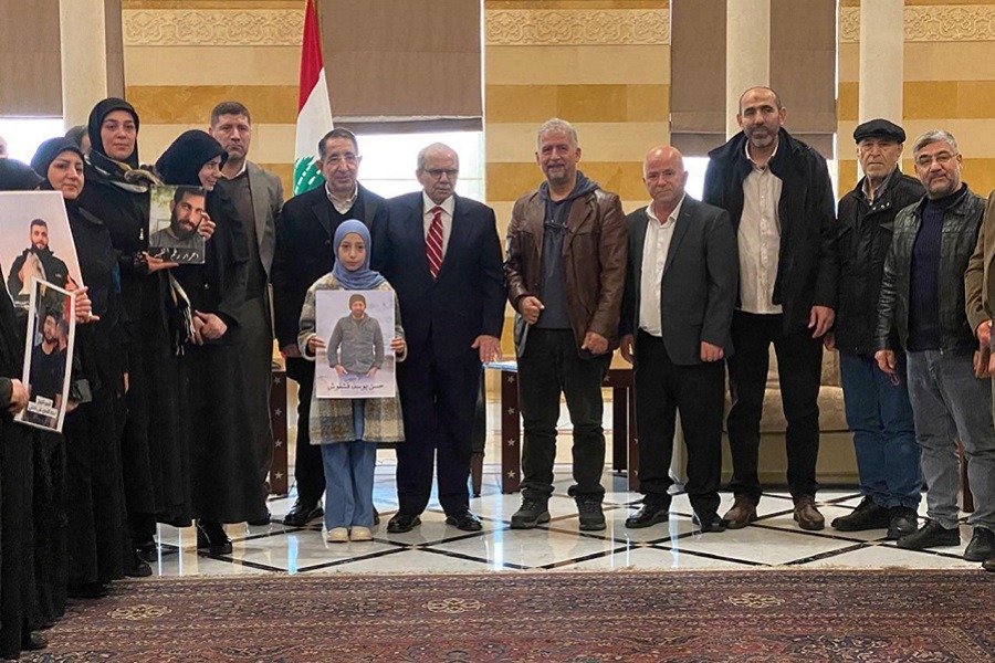 وفد من عوائل الأسرى وهيئة الأسرى والمحررين برئاسة النائب الحاج حسن يلتقي سلام