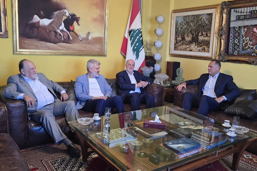 لحّود يلتقي وفدًا من كتلة الوفاء للمقاومة وبحثٌ في الخروقات الصهيونية المستمرة
