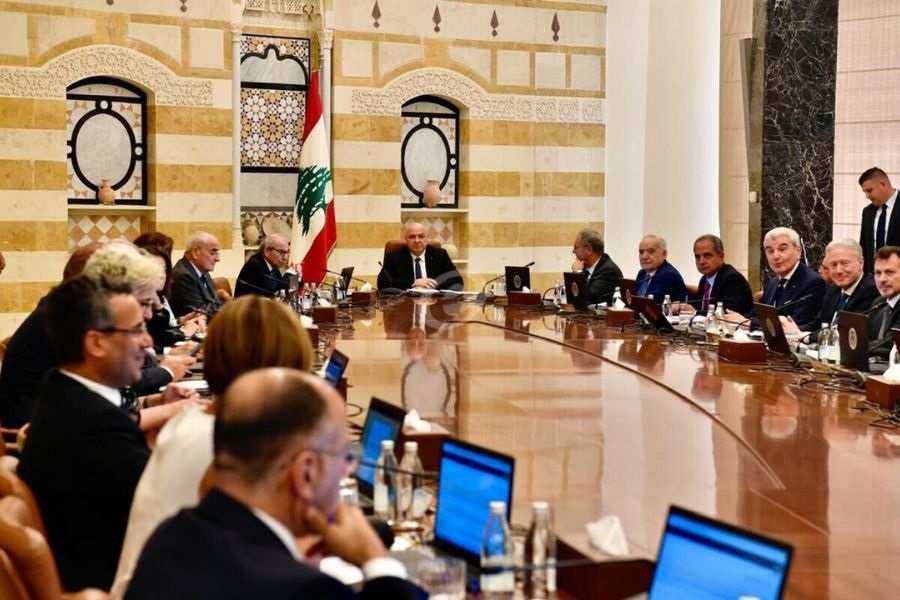 الثنائي الوطني يواصل مشاوراته ويتمسك بحماية المصلحة الوطنية