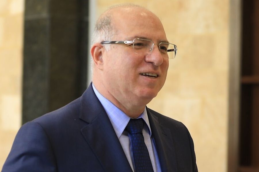 وزير العمل: وزراء الثنائي في وارد حضور جلسة الجمعة حتى اللحظة ويدنا ممدودة للجميع