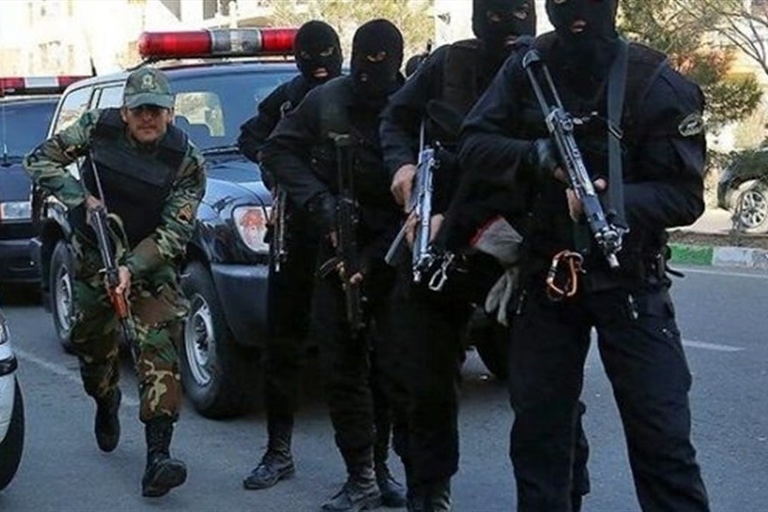 الشرطة الإيرانية تفكّك تشبكة تجسّس في طهران