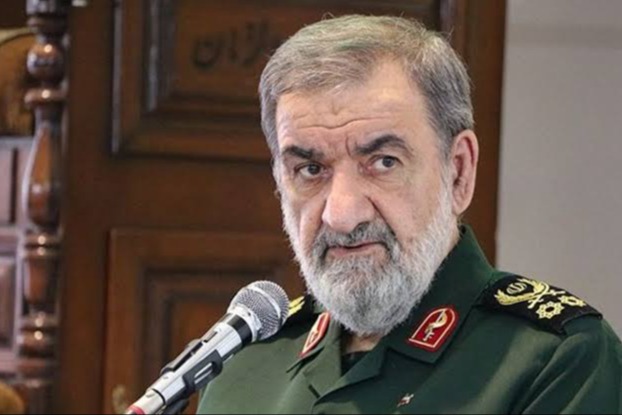 رسائل تهنئة لمحسن رضائي: تأكيد إيراني على التماسك الوطني وتعزيز الأمن 