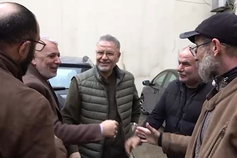 جولة لفياض على عدد من المدارس وسط العاصمة بيروت