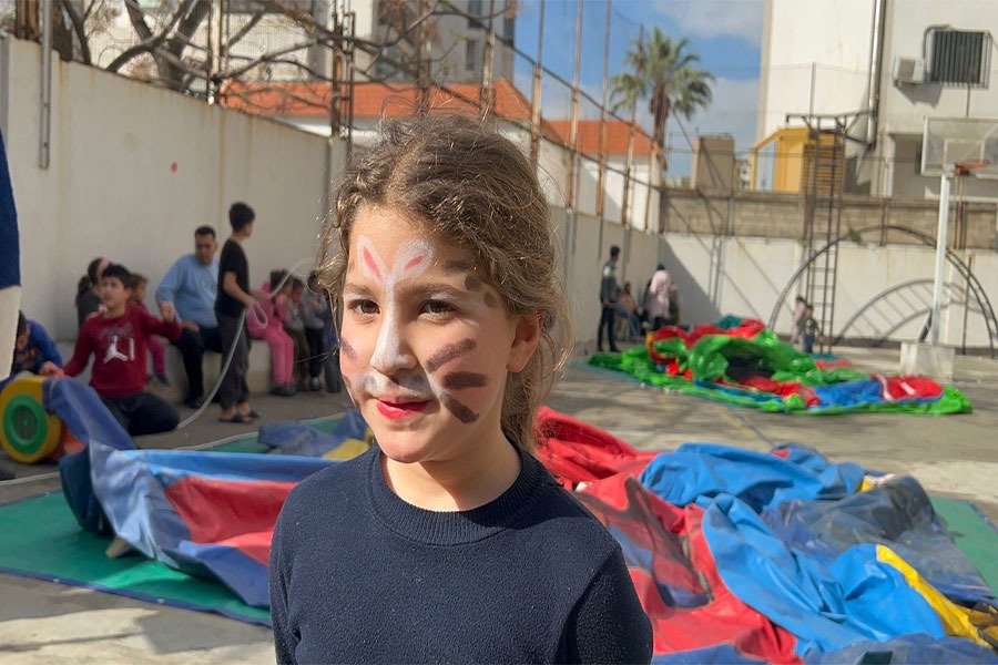 بالصور: أنشطة كشافة الإمام المهدي (عج) في مراكز النزوح في قطاع المتن الشمالي