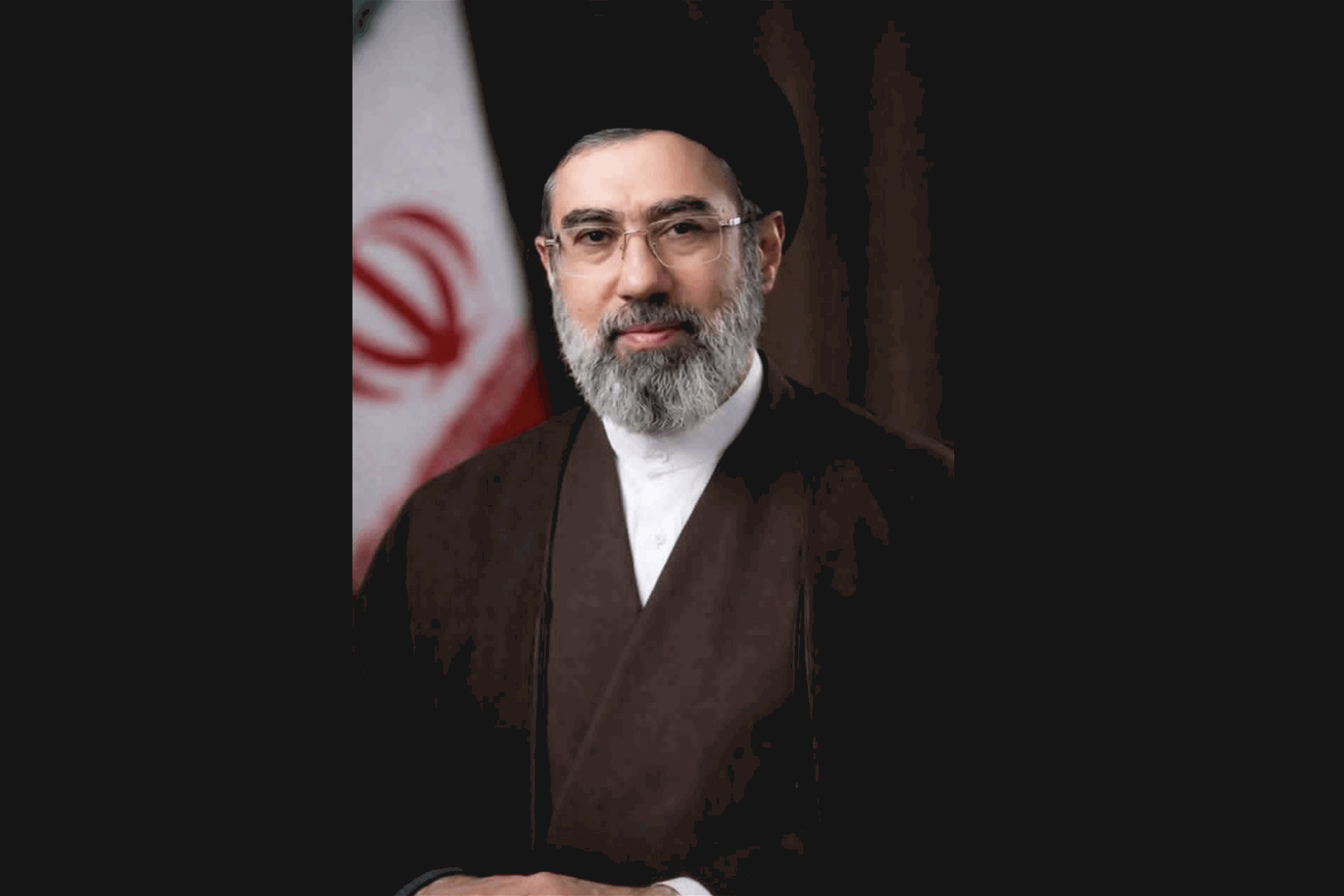 الإمام السيد مجتبى الخامئني: لن نتغاضى عن الثأر لدماء الشهداء 