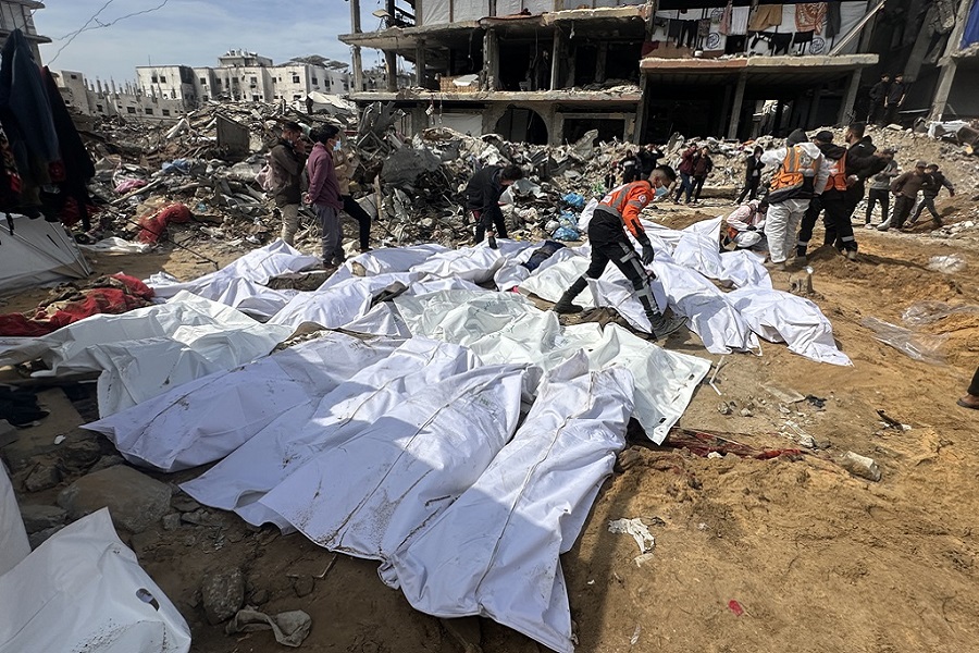 الفلسطينيون يشيعون جثامين 54 شهيدًا في قطاع غزّة 