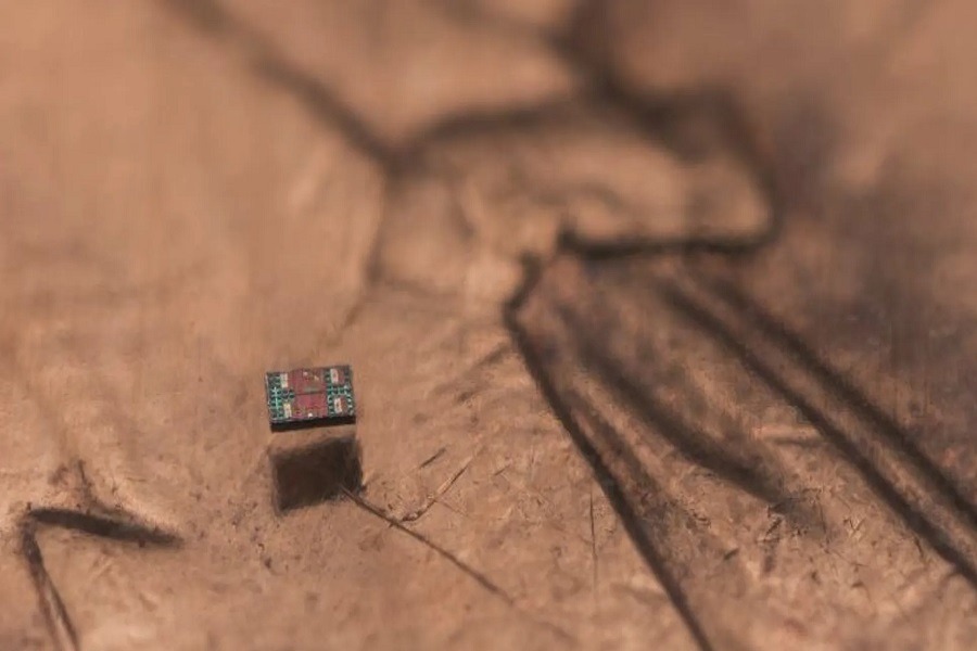 روبوت أصغر من حبة ملح.. قادر على الإحساس واتّخاذ القرار
