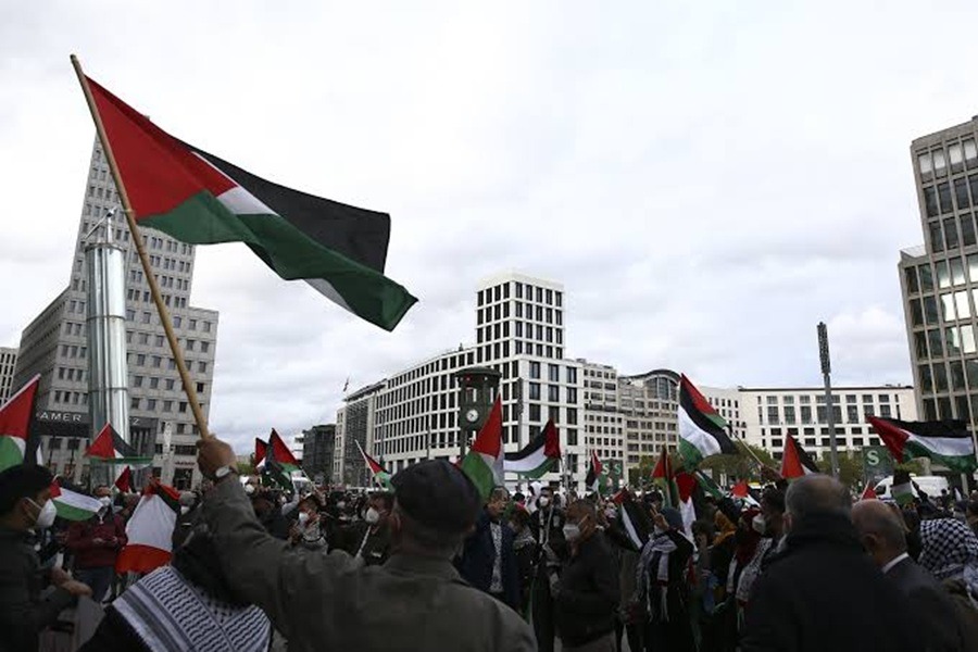 تظاهرات حاشدة في ألمانيا تطالب بوقف العدوان على غزة والضفة