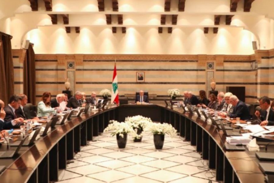 الحكومة لم تحسم اقتراع المغتربين.. وتُعلِّق بعض مواد موازنة 2026 لـ