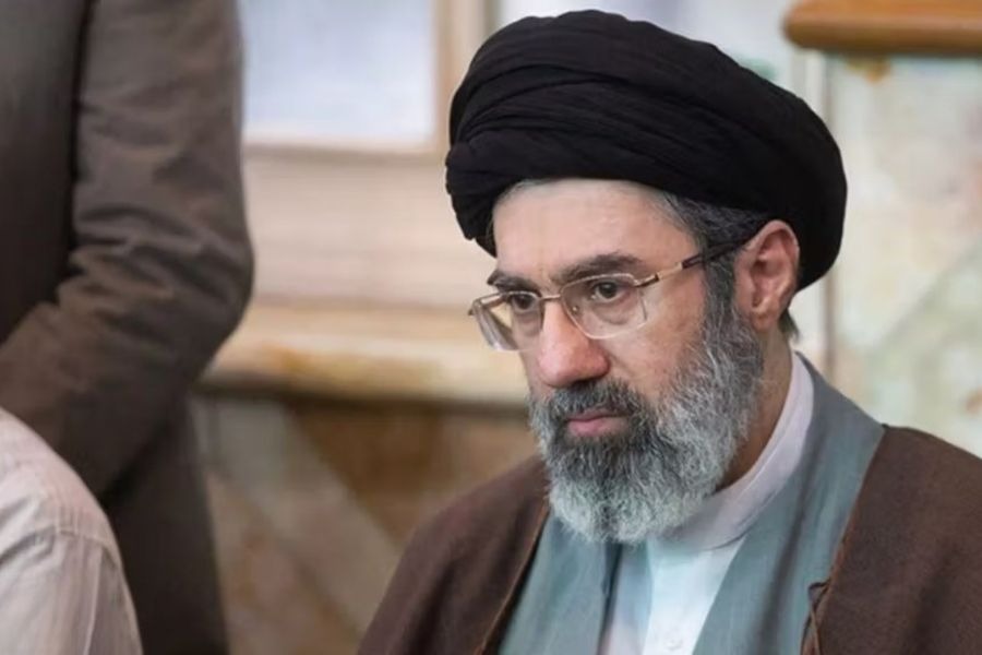 السيد الخامنئي في رسالة للشيخ قاسم: دعمنا ثابت للمقاومة ضد العدو الصهيوني والأميركي