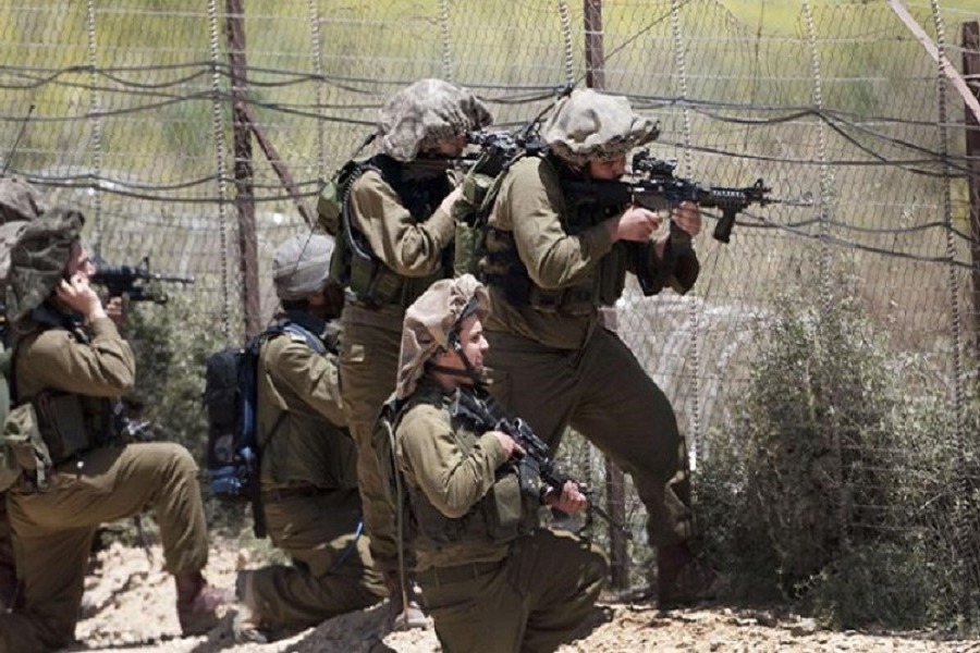 الاحتلال يطلق النار على مركبةٍ فلسطينية ويصيب 3 مواطنين في جنوب نابلس