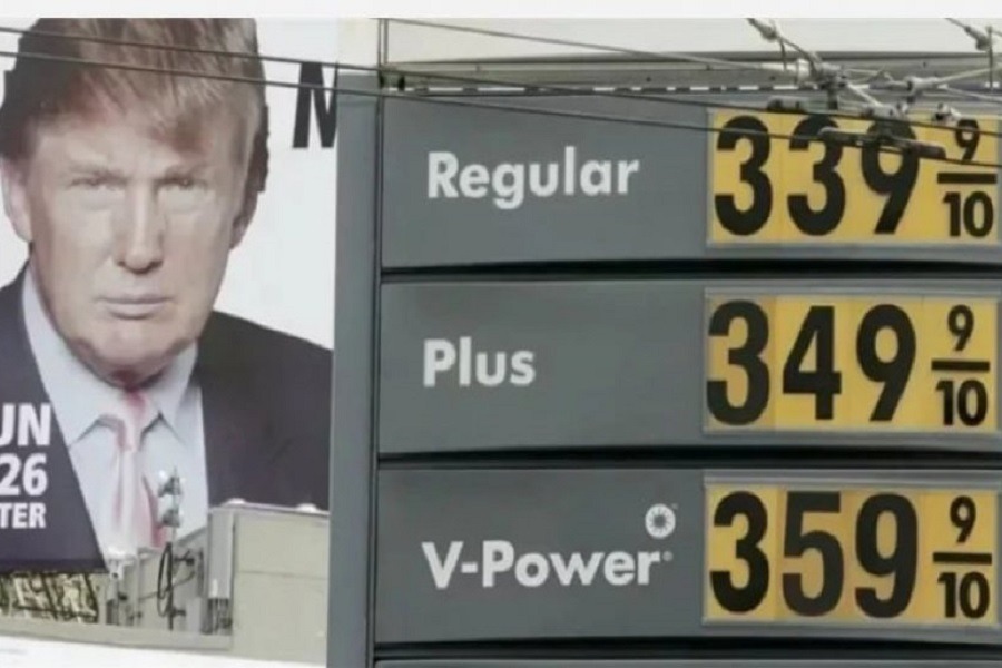 الناخبون الأميركيون يرون ترامب مسؤولًا عن ارتفاع أسعار الوقود