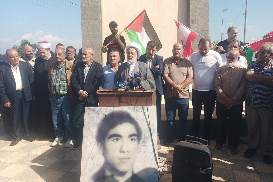 وقفة تضامنية في المنية دعمًا للأسرى في سجون الاحتلال
