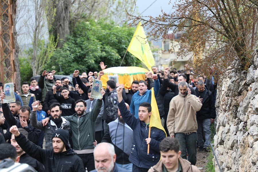حزب الله وأهالي مشغرة يشيّعون الشهيد خليل كلاس