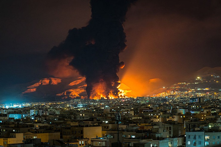 الحقيقة في الوقائع وليست في السرديات الكاذبة