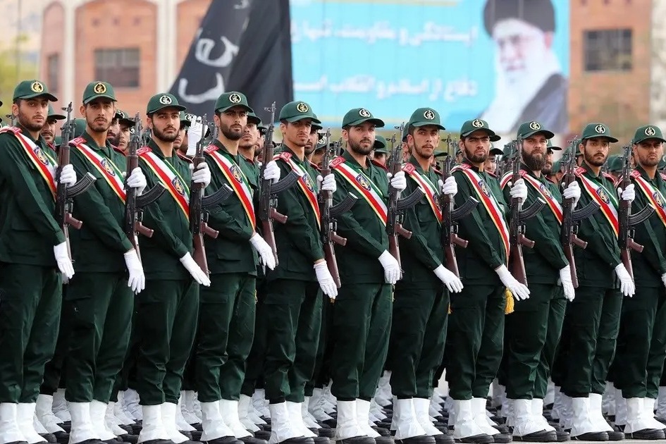 هيئة الأركان الإيرانية: القوات المسلحة ماضية في نهج الشهداء وستذيق الأعداء الذل