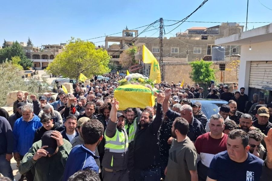 المقاومة الاسلامية وأهالي بلدة طاريا البقاعية شيعوا الشهيد المجاهد محمد علي حمية 