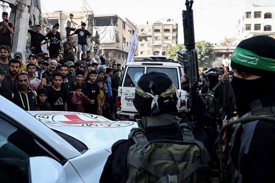 حماس: لم ينجح نتنياهو وجيشه بتحرير أسراه بالقوة واضطر للرضوخ لشروط المقاومة