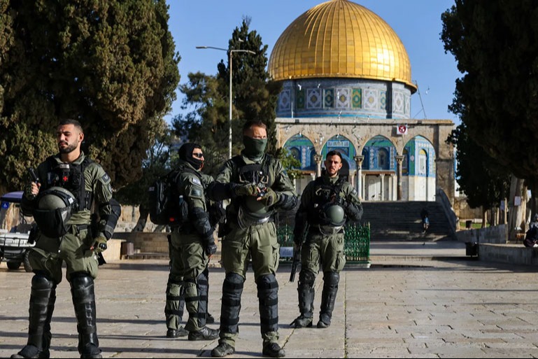 على خلفية الحرب على إيران.. الاحتلال 