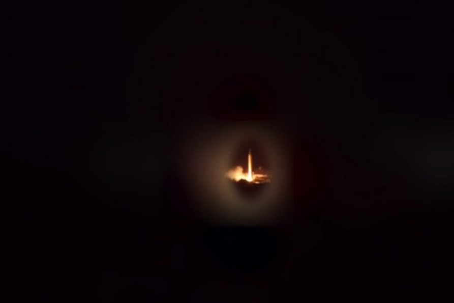 إطلاق صواريخ 