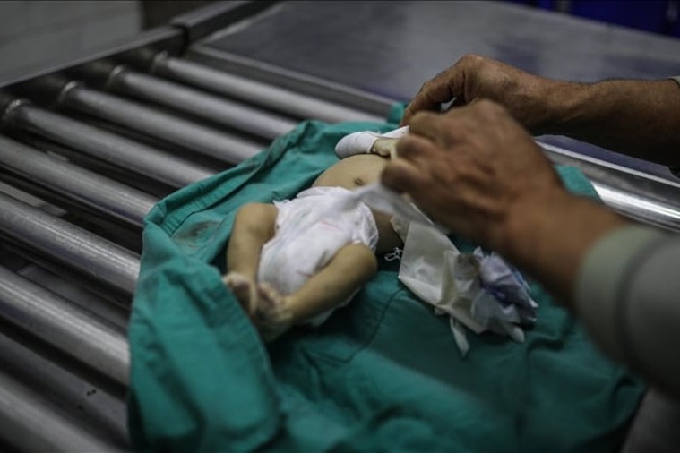 استشهاد رضيعة من جراء البرد القارس في خان يونس 