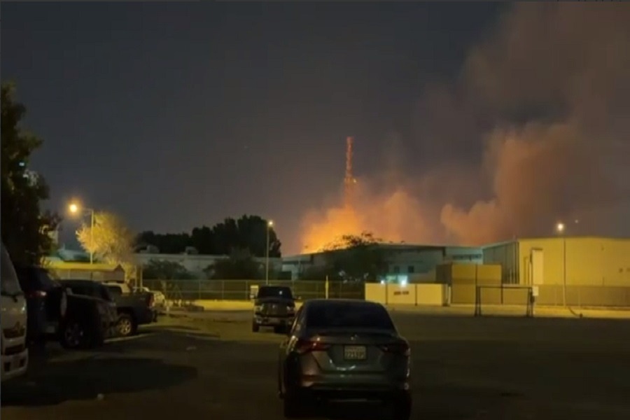  لحظة استهداف سرب مسيّرات إيرانية للقاعدة الأميركية في البحرين