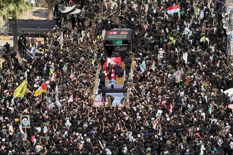 وسائل إعلام دولية: مراسم تشييع الإمام الخامنئي حملت رسائل سياسية واستراتيجية متعددة