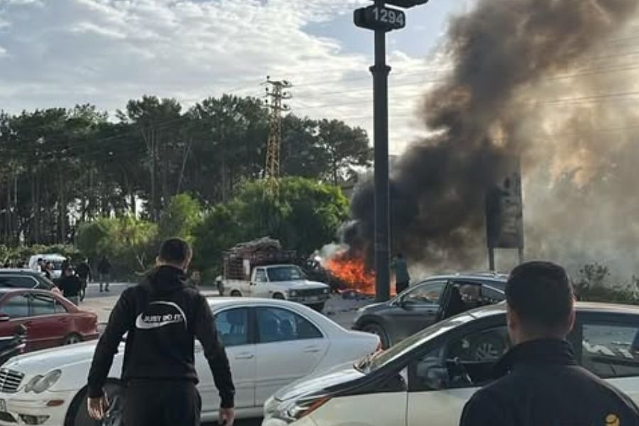 العدو يواصل اعتداءاته.. والإعلامي علي نور الدين شهيدًا جراء غارة الحوش- صور 